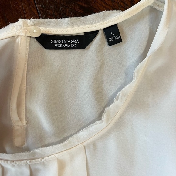 Simply Vera Vera Wang  sleeveless pleated top ivory Sz L - Picture 2 of 5